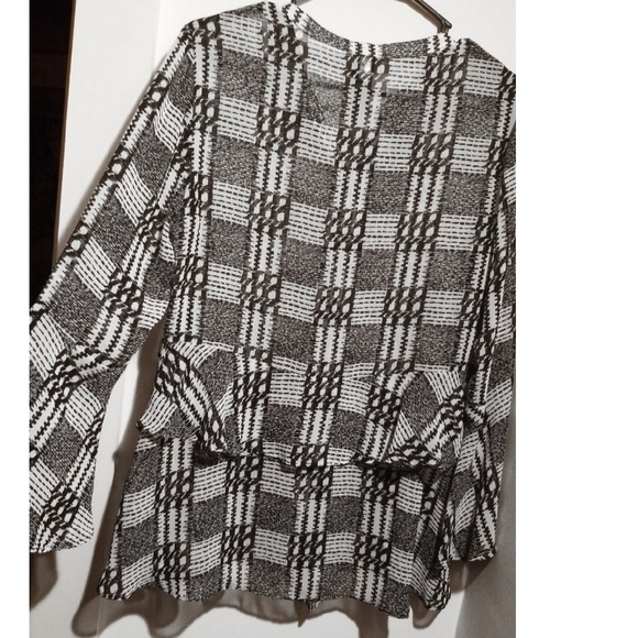 Chico's Black Label flow blouse - Picture 2 of 5